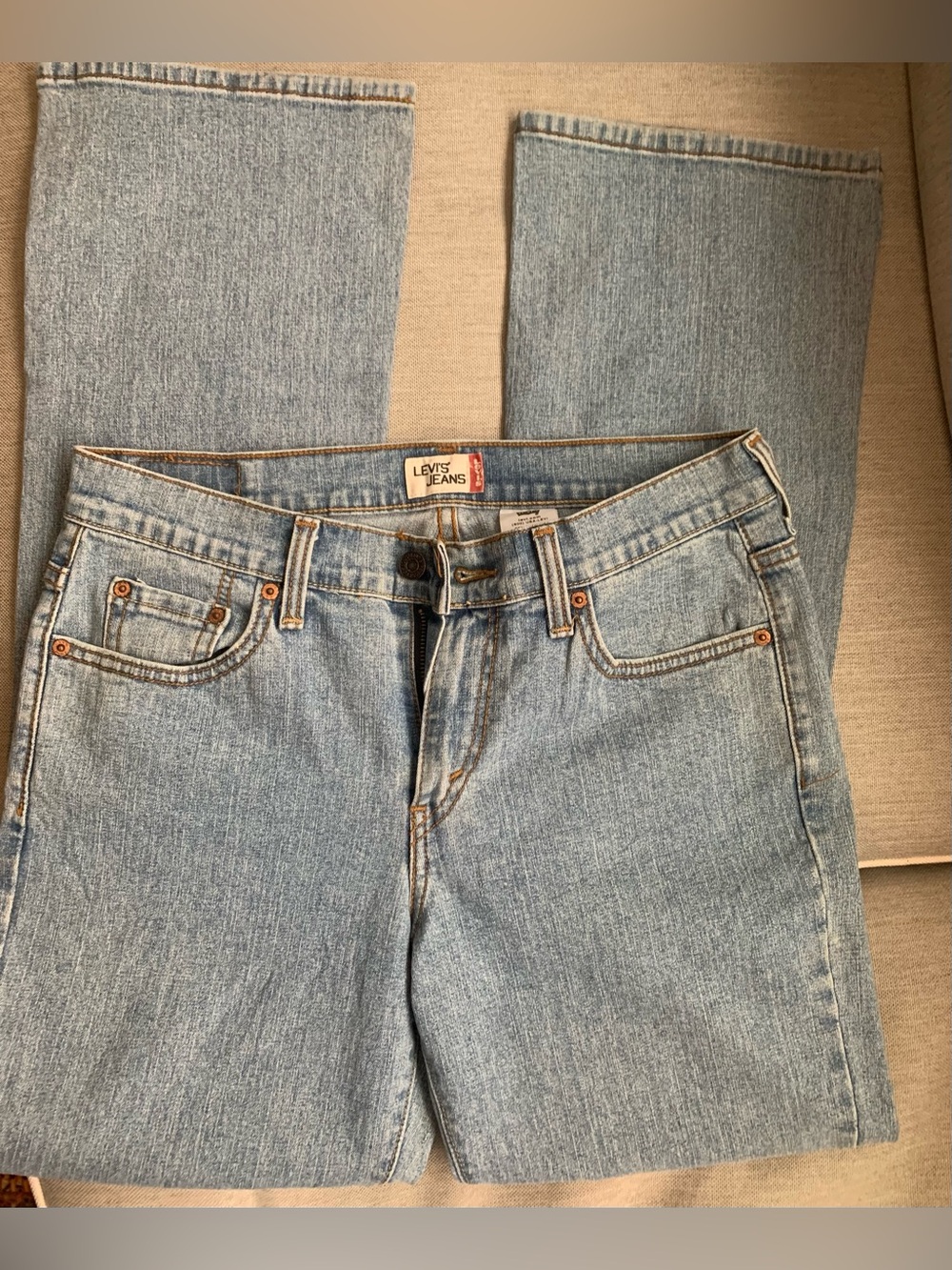 Levi's Women's Light Wash Straight Leg Jeans